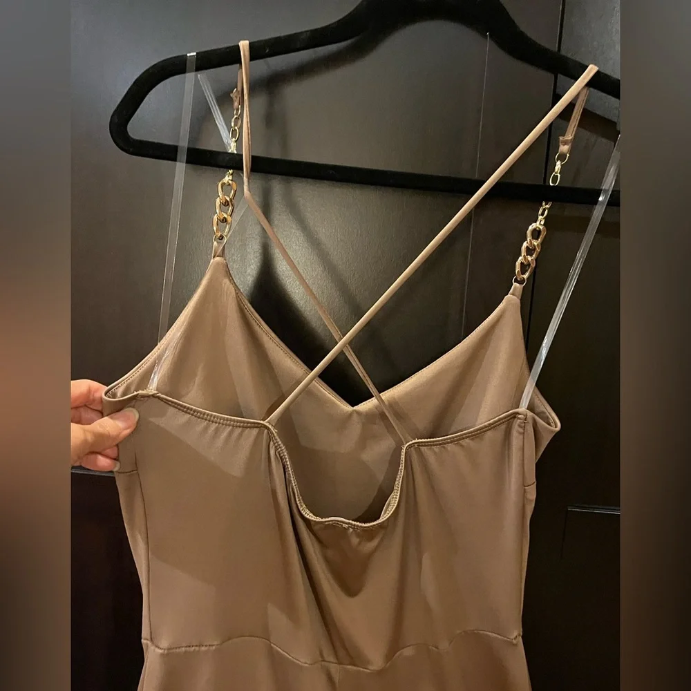 Wide leg jumpsuit/ romper crisscross back,  gold chain w/ rhinestones. Tan. Sz M - Picture 5 of 11